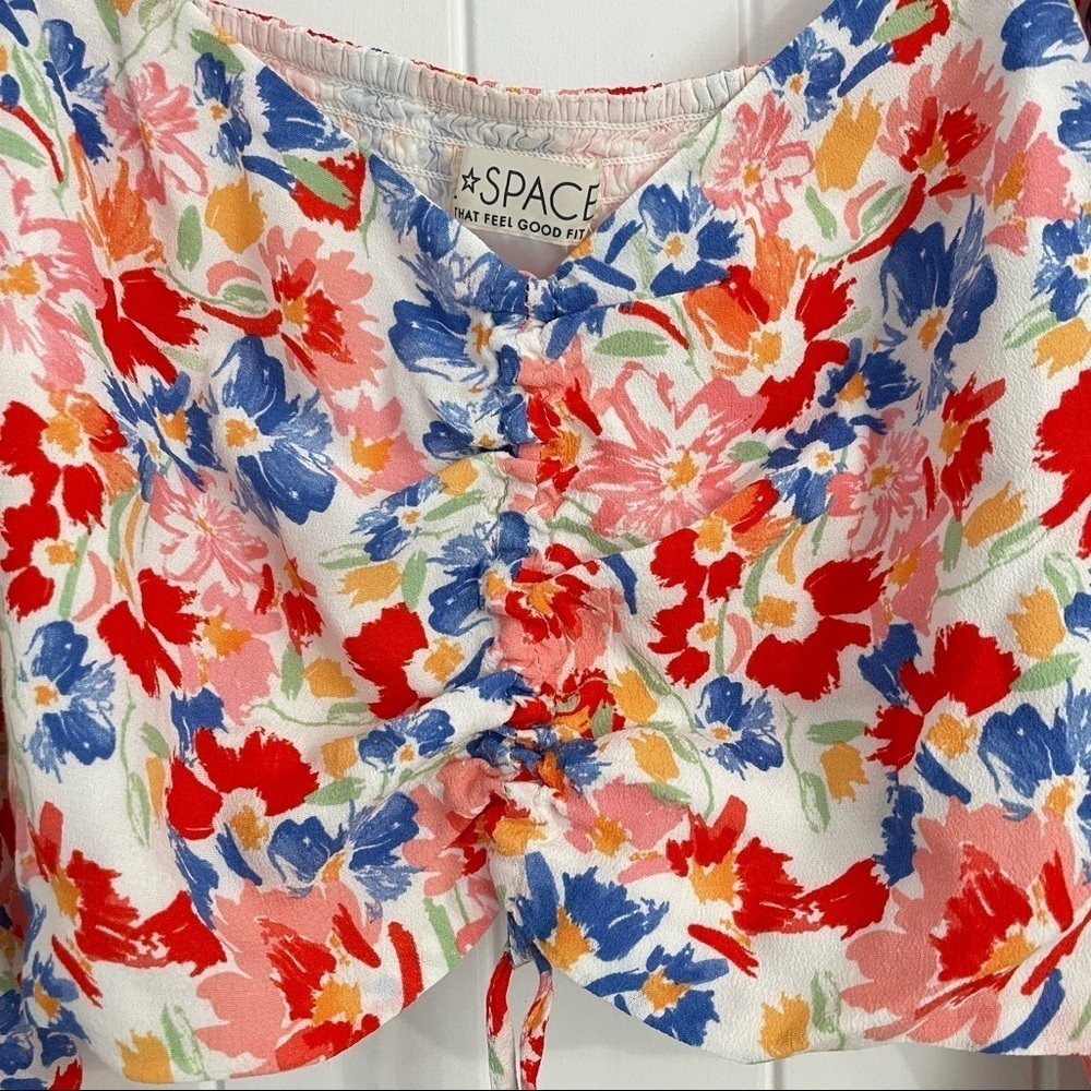 NWT L*Space Long Sleeves Cropped Floral Farryn Top - Picture 2 of 7
